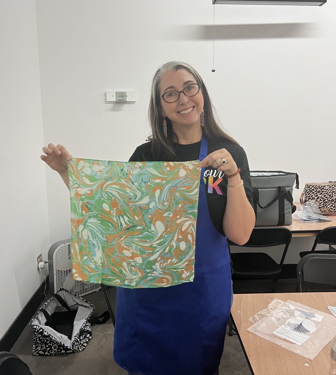 LaurelDickson17's tweet photo. Creating our spark this afternoon with Dallas Silk Art & branching out to try something new. #LeadandInt #RISDBelieves https://t.co/ohpYz9zqLB