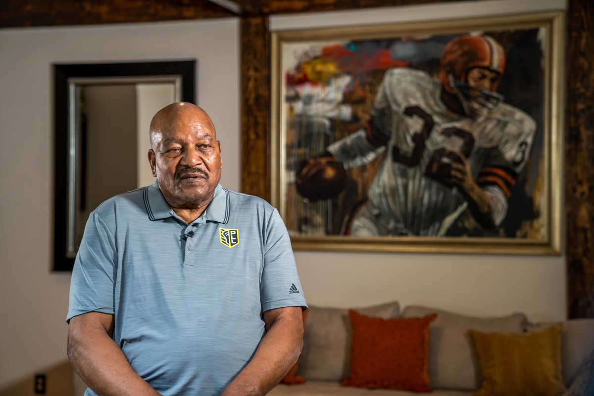 PaulRabil's tweet photo. to @JimBrownNFL32 
thank you for your genius on the field 
you left us in awe
motivating a generation of athletes
a prominent civil rights activist 
educating us on the history of the game
inspiring us to build a better future
rest in peace, my friend https://t.co/GSruCuW7jl