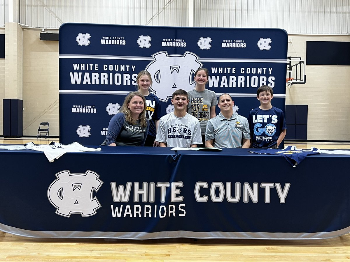 whitecounty_hs's tweet photo. Jadon Yeh signed his LOI to continue his education and play basketball at Truett McConnell. Making it super special because he gets to be coached by his dad. Congratulations, Jadon! We’re proud of you 💙 #onceawarriorwaysawarrior @JadonYeh @WCwarriorAD @TMUBears @CoachRBailey https://t.co/UGRpaqhPwd