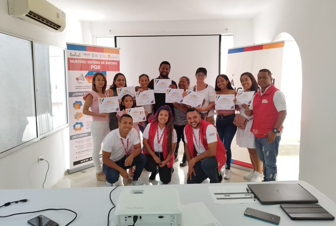 drc_lac's tweet photo. 🤓 Avanzan jornadas de formación para emprendedores del municipio de Soledad, Atlántico:  #ADNDignidad hace un reconocimiento al esfuerzo y dedicación de quienes culminan su ciclo formativo, durante el cual han aprendido a potenciar sus iniciativas productivas👌 @USAIDSavesLives https://t.co/w6BtH9GftT