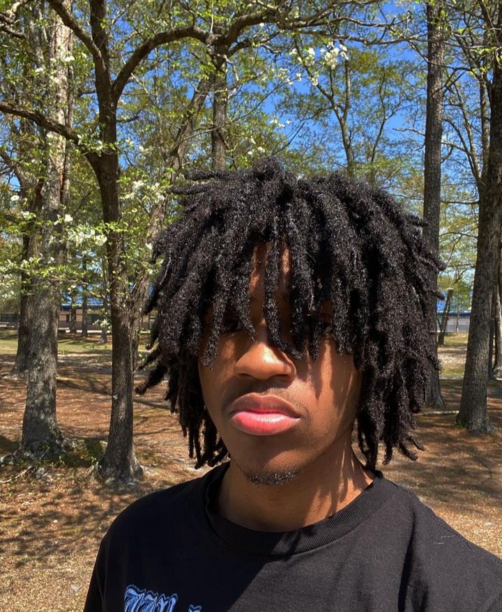 #𝙰𝚕𝚏𝚒𝚗𝚟𝚒𝚎𝚛𝚗𝚎𝚜 
porra de look aq eu so mostro a cara