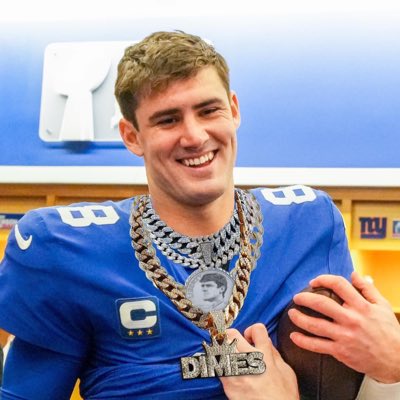 iansvozzo's tweet photo. #NewProfilePic @Biscogetem 🤣🔥 https://t.co/JXDMZanyOH