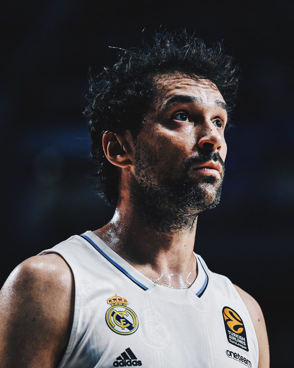 CoachFlay's tweet photo. #F4GLORY #Euroleague
Conocen a este hombre?
Deberían. https://t.co/tVuoUW4WH1