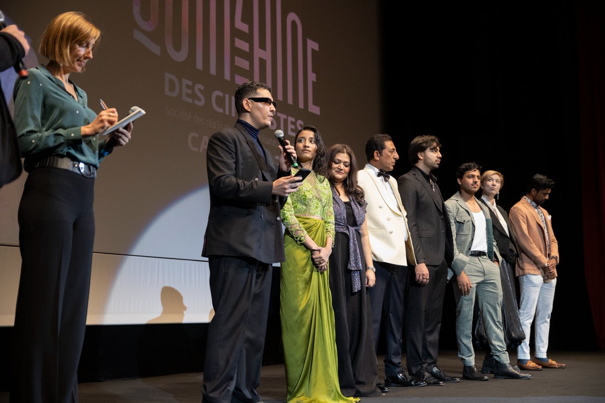 Telefilm_Canada's tweet photo. 2/2
Today, In Flames by Zarrar Kahn was presented at the Directors' Fortnight (@Quinzaine )! The film is the first-ever #Talenttowatch supported project to be selected at the fest! #Cannes2023 #CdnFilm #Quinzaine2023 https://t.co/OWWpDhpMlB