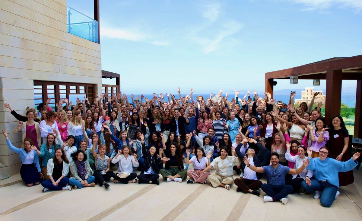 ArnoYlitalo's tweet photo. Amzing five days at #ENII Immunology Summer School at beautiful Sardinia, together with 155 PhD students. Great lectures and tutoring by superb PI’s and energetic student presentations and poster sessions. So grateful for meeting the most talented young immunologists in Europe! https://t.co/ZbN0THJQfq
