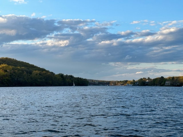 RegattaPoint's tweet photo. Our keelboat class is always a blast! Go sign up now for our upcoming classes! #keelboat #communitysailing https://t.co/rBvZwUwg6V