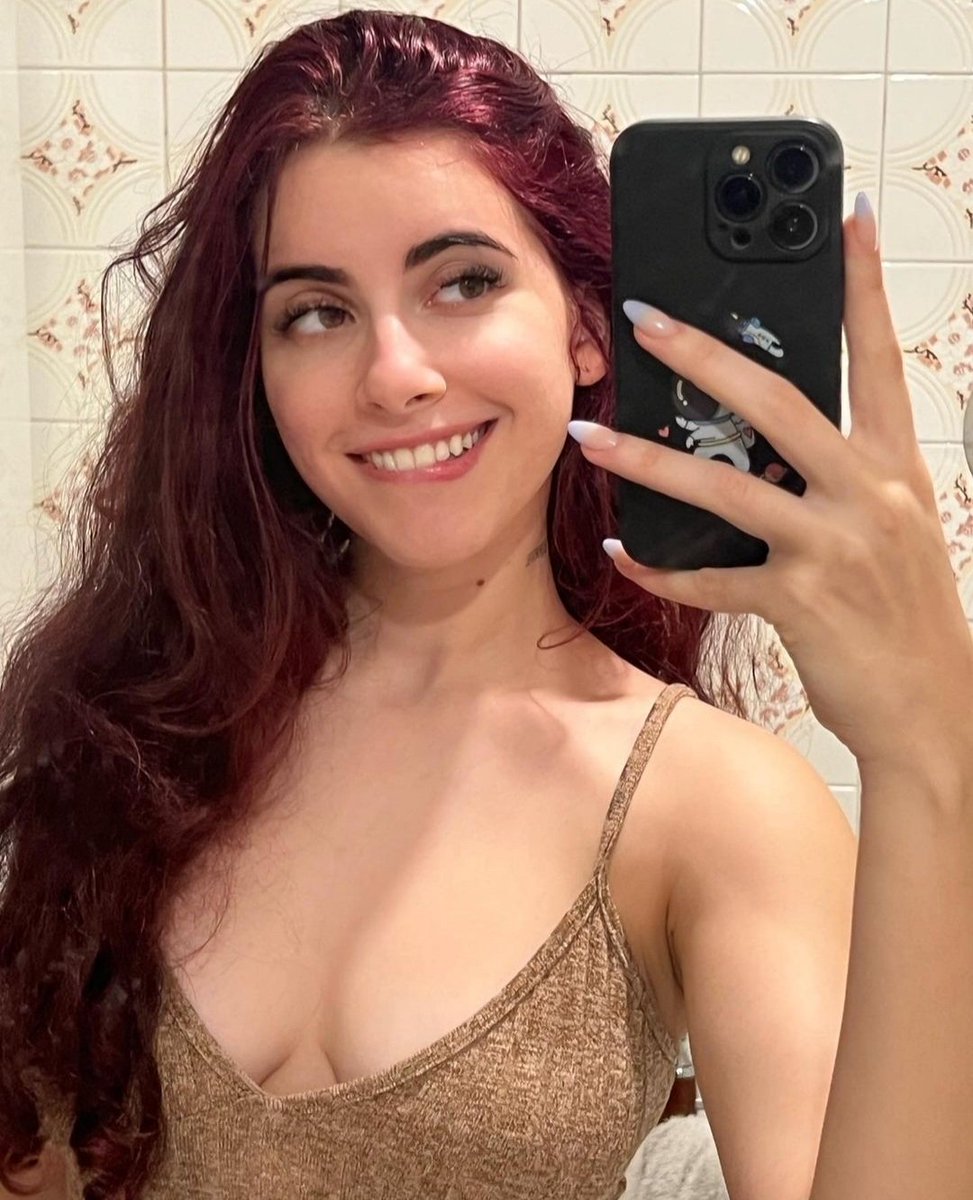 onlybbzinhas's tweet photo. já viram oq a Catarina tá produzindo ? 😳🤤

conteúdos dela e de outras famosas aqui no link do telegram⬇️⬇️⬇️
https://t.co/szruk55MOZ

#catarinapaolino #onlyfansgirl #conteudo18 #vazados #fypシ https://t.co/ynbd8A7fkc