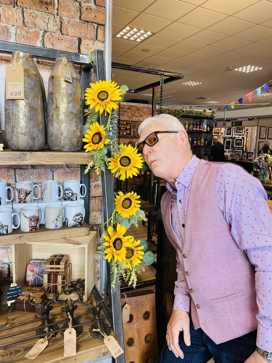 SmoothNorthEast's tweet photo. The first day of #LivingNorthLIVE has been great fun!
@TheSteveColman will be providing your #SmoothSoundtrack across the annual @Living_North celebration tomorrow & Sunday from 10am ππΈποΈ https://t.co/E6SOsU9QX1