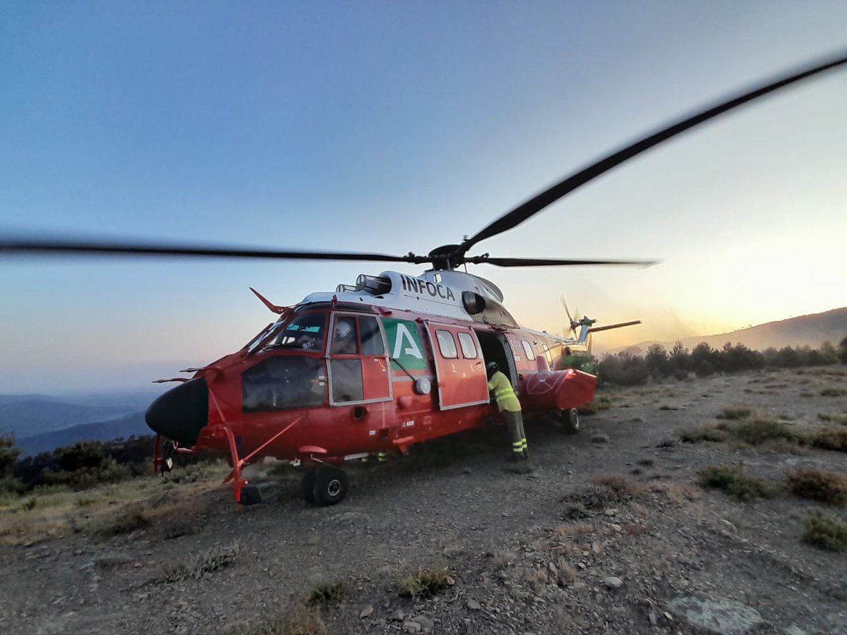 Nuestro último tuit va dedicado a quienes luchan contra el #IFPinofranqueado. Ahí tenemos a 122 compañeros, 22 vehículos y 2 helicópteros. 

#Solidaridad
#Empatía
#MuchaFuerza
#YoQuieroVerteMañana

Buenas noches.