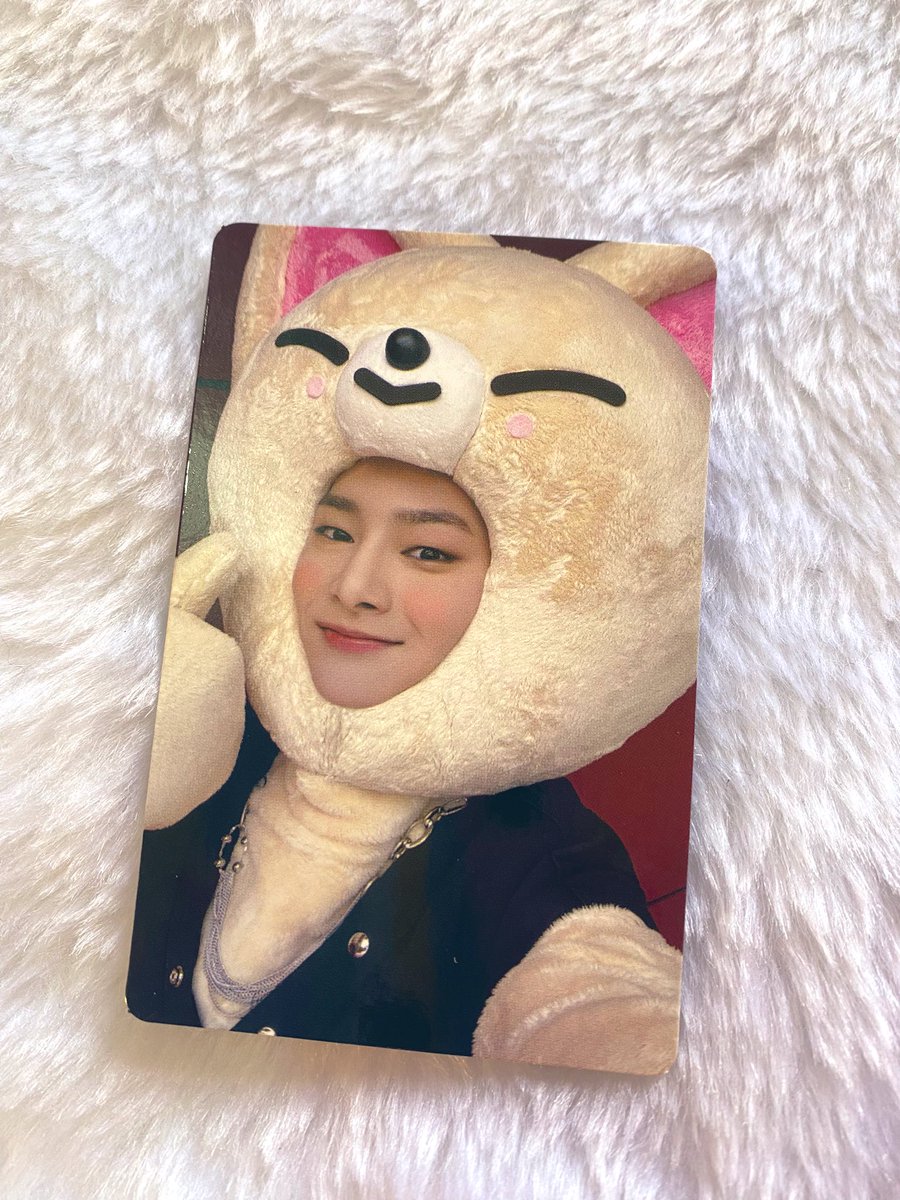 pinkfoxycollect's tweet photo. Feedback super positivo pra linda da @hyunaive que trouxe o card da minha vida pra coleção!

Tudo chegou muuito bem embalado e em perfeito estado, o envio foi rapidinho também.

Obrigadaaa 🤧💖 https://t.co/FxUh4UmD3c
