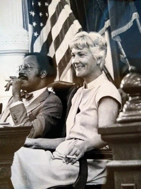 TXCapHistory's tweet photo. Senator Craig Washington and Camilla Bordie both enjoying a smoke on the Senate floor. #txlege https://t.co/qKMSt8woZd