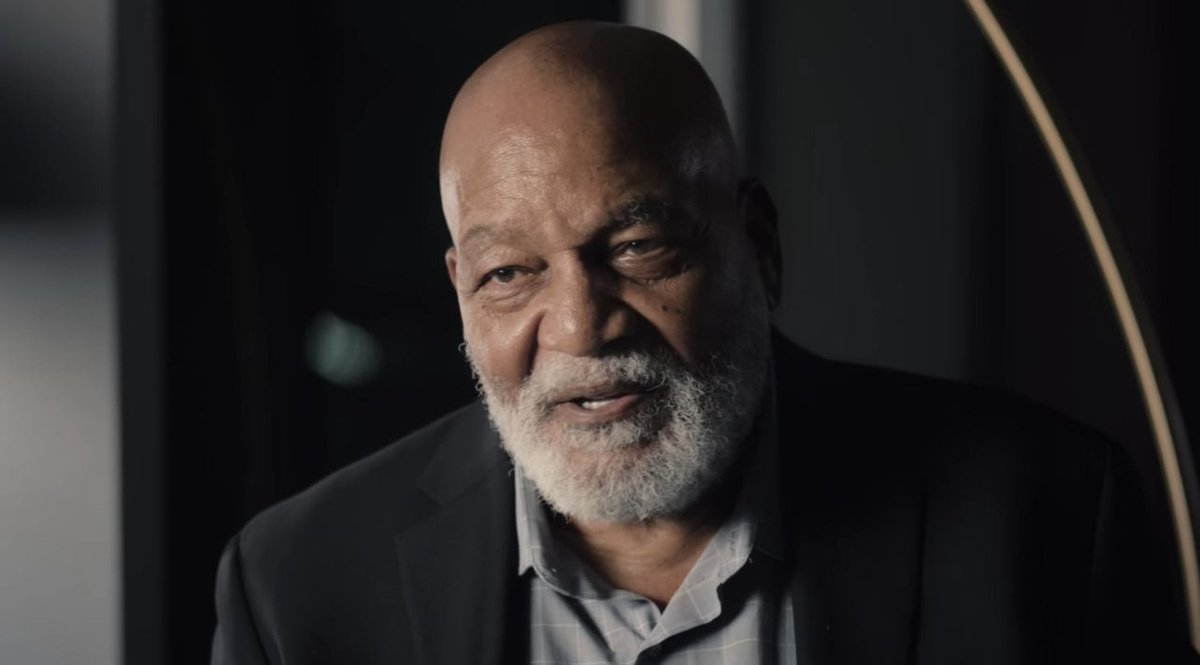 Rest in Peace and Power Jim Brown. You walked away from football at the pinnacle of your career to become an actor &amp; a civil rights activist. The ultimate tough guy both on and off the field and the screen, you were a defining figure of my generation. ✊🏾<a href="/adnansvirk/">Adnan Virk</a> <a href="/CinephilePod/">Cinephile: The Adnan Virk Movie Podcast</a>