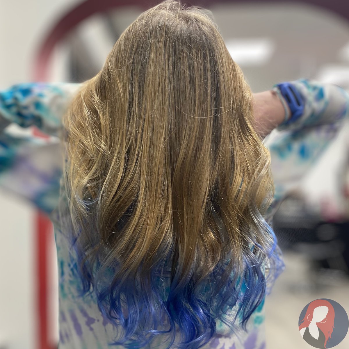 Blue 🦋 dip dye! 🎨

#haircut #haircolor #hairstyle #haircolorspecialist #haircolorist #haircolorideas #hairdesign #matrixsocolor #pequannockhairsalon #christinabydesign #cbdsalon #pequannockhairstylist