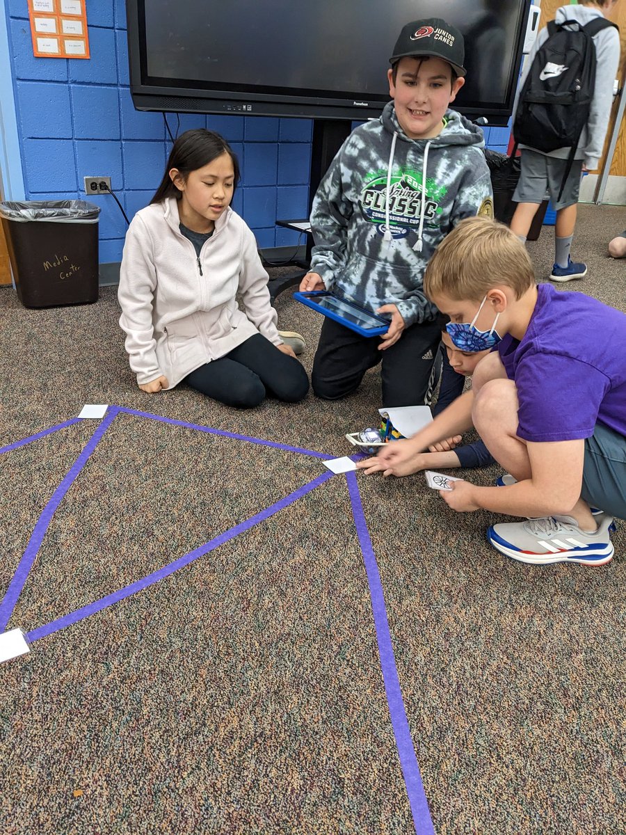 Mrs. Pyles (of books!๐๐) (@otterbereading) on Twitter photo Wrapped up this incredible <a href="/SpheroEdu/">Sphero Education</a> learning experience where we traveled the Oregon Trail with wagons pulled by our Spheros chariots. Thanks to <a href="/DonorsChoose/">DonorsChoose</a> for the fundraising platform. #wonderwake Wrapped up this incredible <a href="/SpheroEdu/">Sphero Education</a> learning experience where we traveled the Oregon Trail with wagons pulled by our Spheros chariots. Thanks to <a href="/DonorsChoose/">DonorsChoose</a> for the fundraising platform. #wonderwake