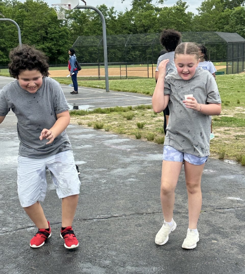 Miss Gray tweet media