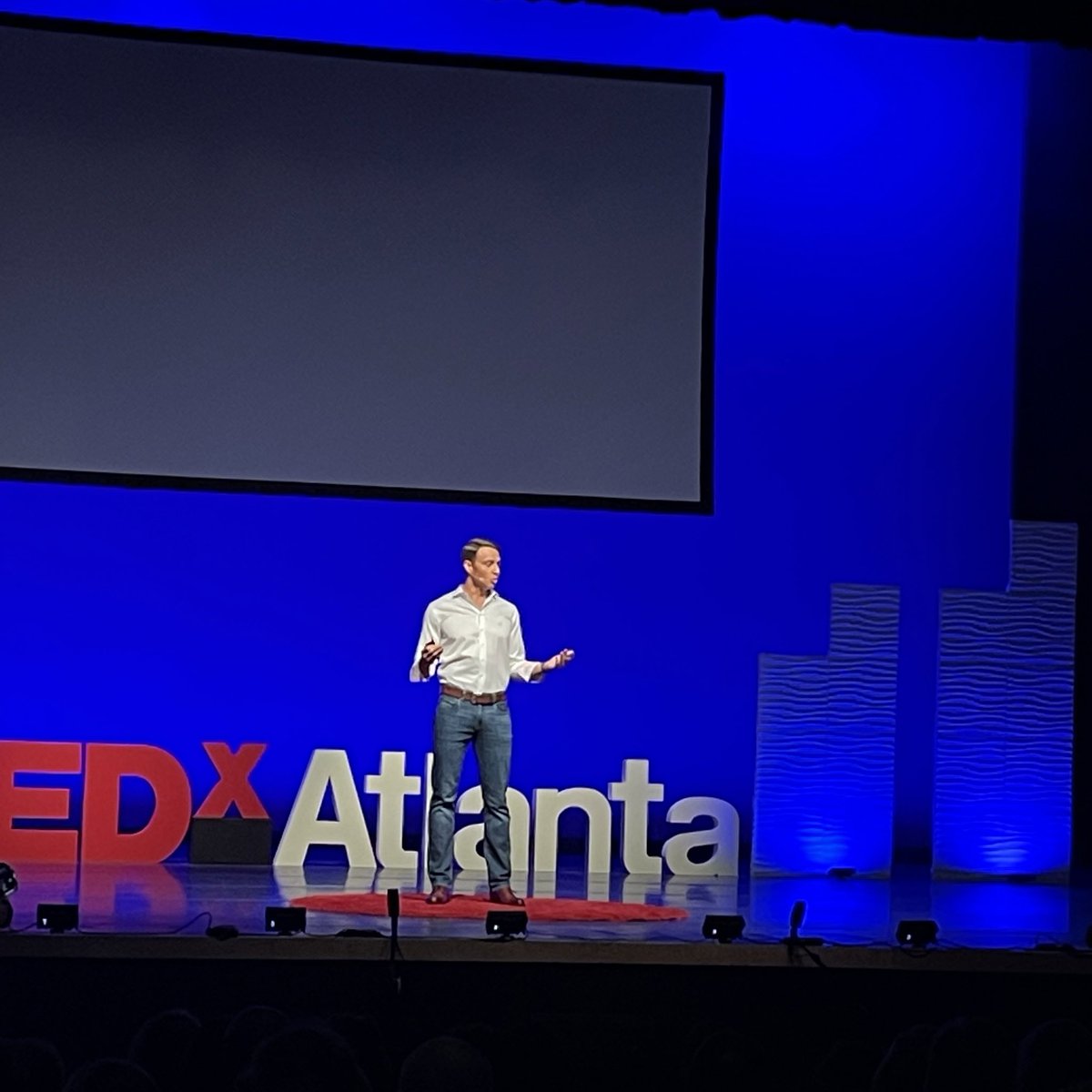 “Have you ever felt stretched and unable to do the things you most wanted?” -Andrew McConnell
#WeRise #TEDxATL2023 #atl