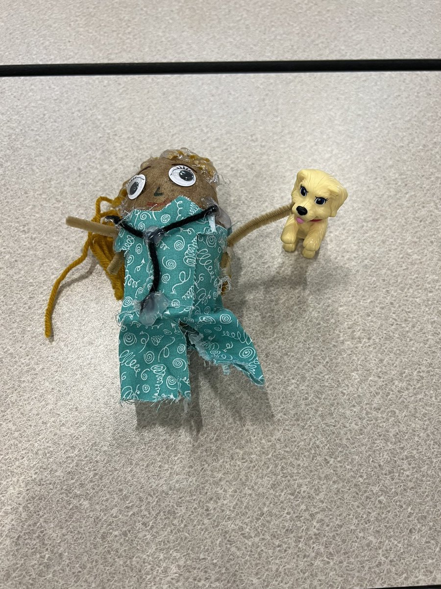 Belmont Elementary had a very creative way for their 5th graders to research careers and complete iPad presentations to the 1st graders. Check out these potato creations to attract attention! @USD_232 <a href="/BEBulldogs/">Belmont Bulldogs</a>
