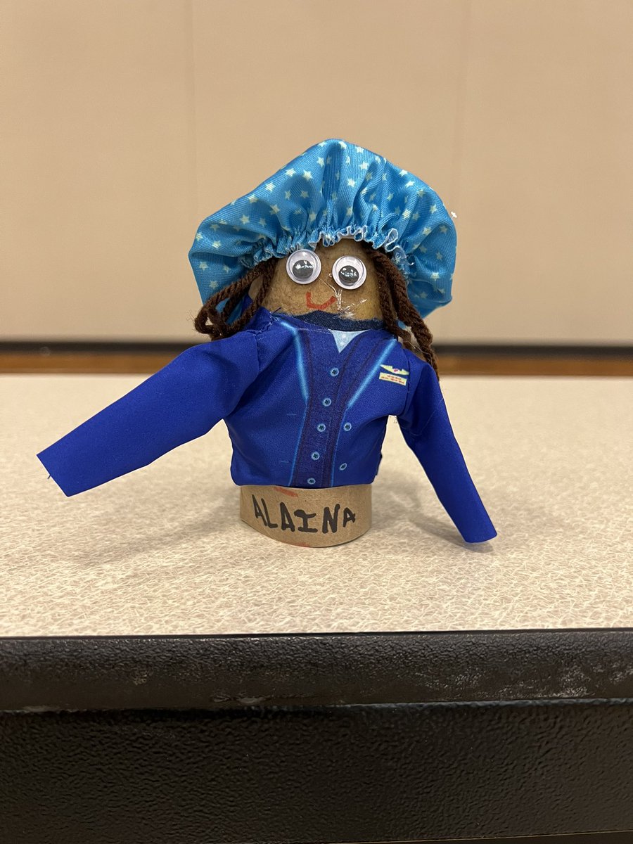 swartz_c's tweet photo. Belmont Elementary had a very creative way for their 5th graders to research careers and complete iPad presentations to the 1st graders. Check out these potato creations to attract attention! @USD_232 @BEBulldogs https://t.co/xPoC3frGHl
