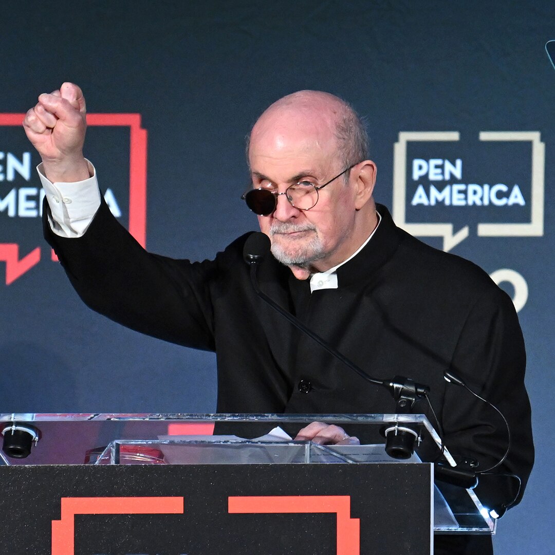 ClickySound's tweet image. #latestnews Salman Rushdie Makes First Onstage Appearance Since Stabbing Attack - clickysound.com/salman-rushdie…  Salman Rushdie is back in the spotlight, nine months after being critically injured in a stabbing. The author made a surprise appearance May 19 at the PEN America Literar...