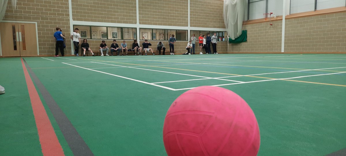 NowellHouse's tweet photo. Let's dodgeball!!!
House night vs Paley, thanks to all the boys and Mr Ashmead. Followed up by little firepit and some toasted marshmallows 

#housenight https://t.co/CcBwiBrZLI