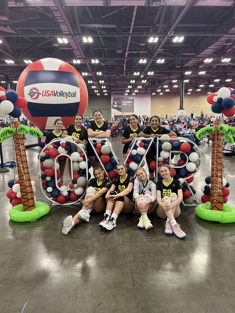 DVC_Defiance's tweet image. 16 Gray went undefeated 6-0 at OVRs, winning FIRST place in their bracket! 🥳💜 Great end to your season!!