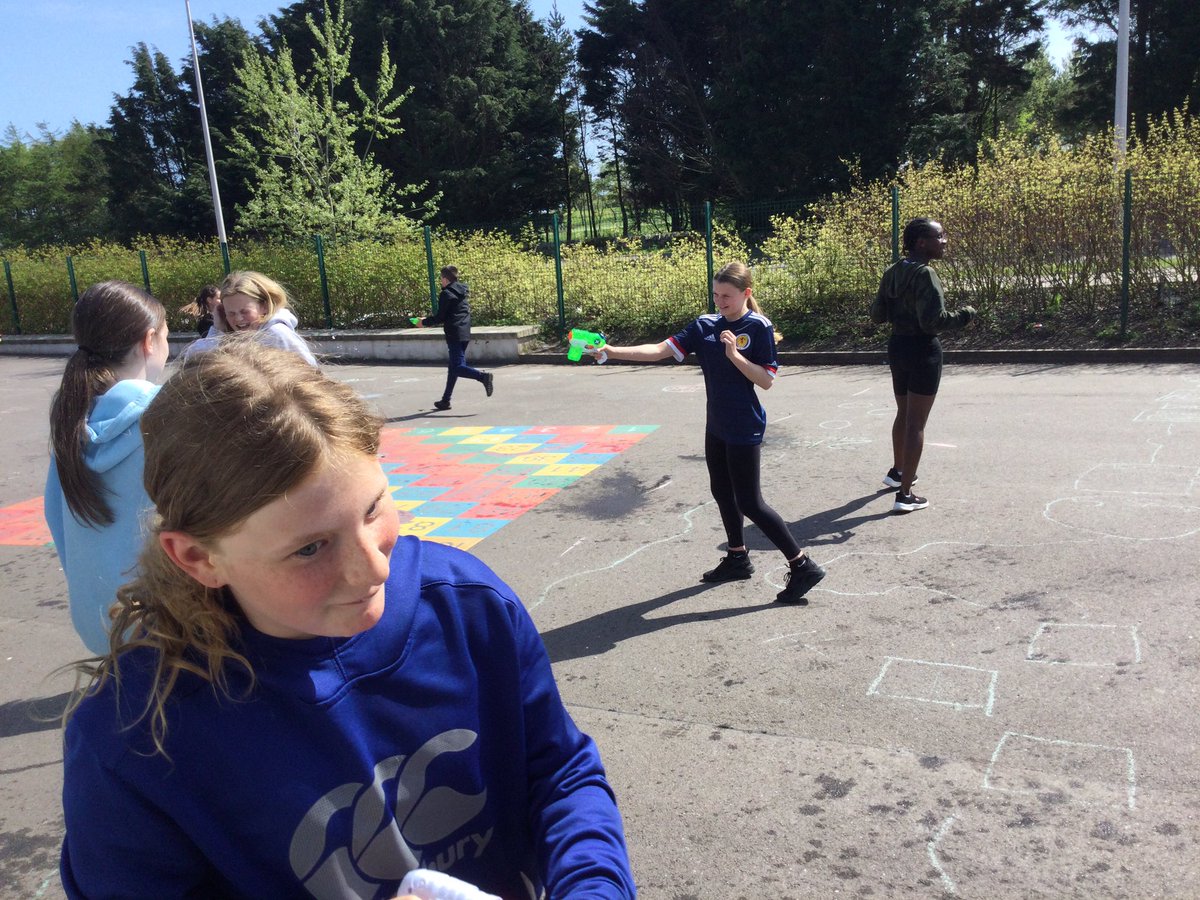 SchoolHillside1's tweet photo. #P7LHillside ended the day with their #Treat- a water fun time was the chosen activity for most. #Soundofsuccess https://t.co/LhVgRBlzxo