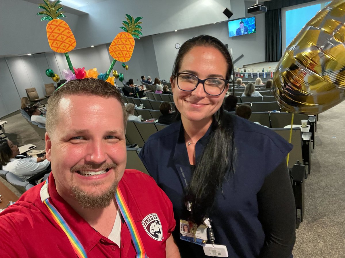 BaptistHealthSF's tweet image. Cheering on our @miamiheat and @flapanthers ahead of a busy conference finals weekend - Down 👏 to 👏 the 👏 socks👏! 

#goHEAT #TimeToHunt #NBAPlayoffs   #StanleyCupPlayoffs