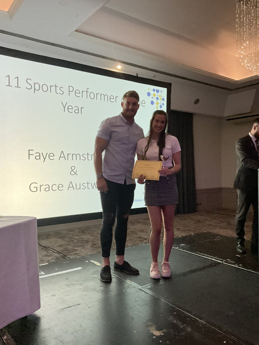 wms_pe's tweet image. Year 11 Sports Performer @Wmount 
Exceptional performances by Faye A and Grace A collecting the overall Yr11 Sports performer #SP2023 #committedtotheend