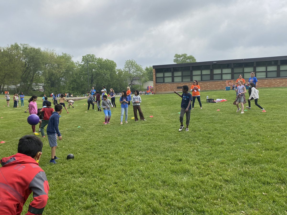 CampiCougars's tweet image. Field Day Fun has begun! #TEAMCampi #BestDayEver