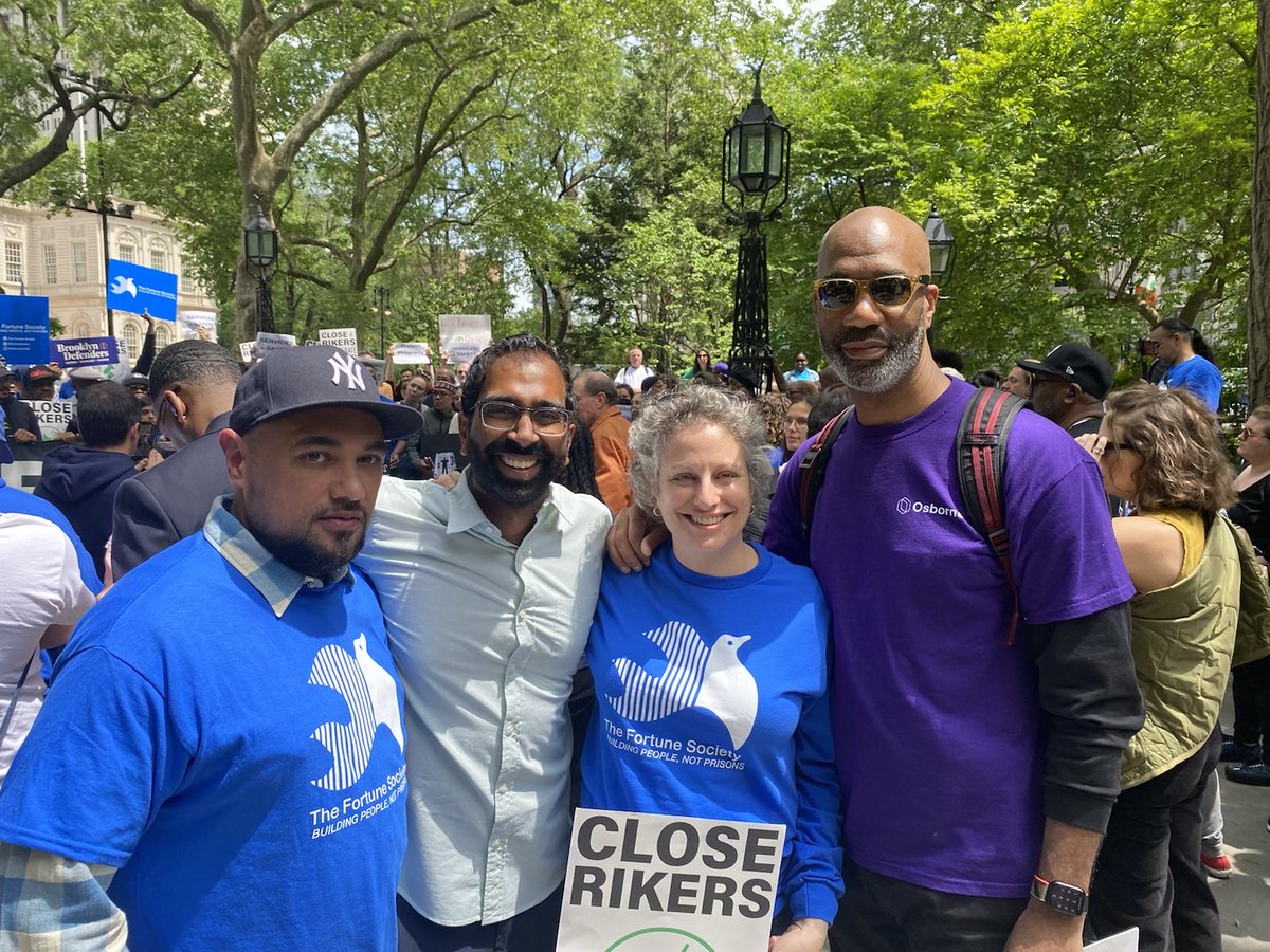 Rikers is a humanitarian crisis & should have been closed a long time ago. Now, @NYCMayor wants to stop funding groups like @OsborneNY @thefortunesoc and so many others that serve incarcerated people & fix government's failures. It is unacceptable.