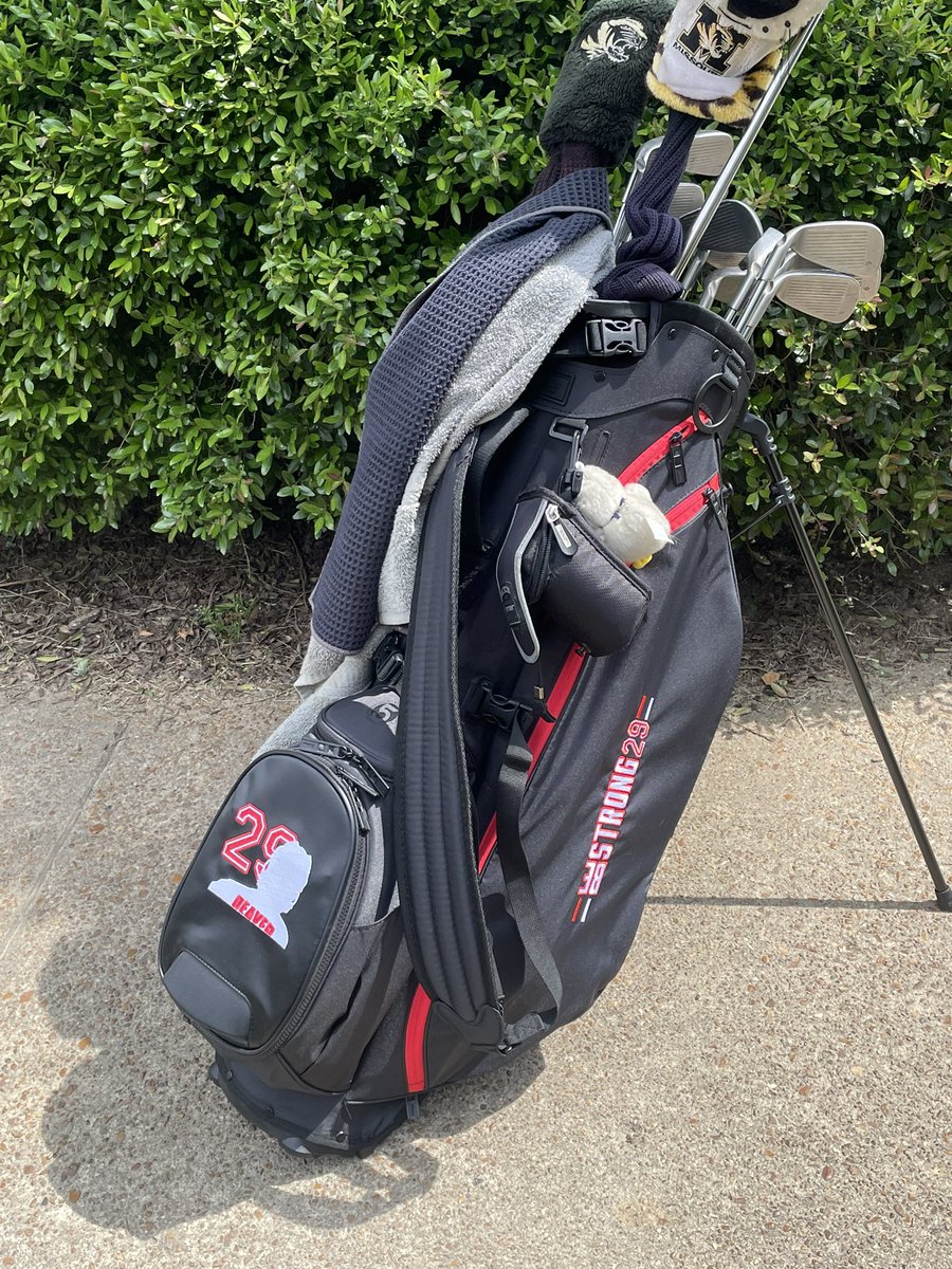 shawndeaver's tweet photo. Breaking out the new bag BeStrong29 Foundation in MS https://t.co/cv18AYhQXf