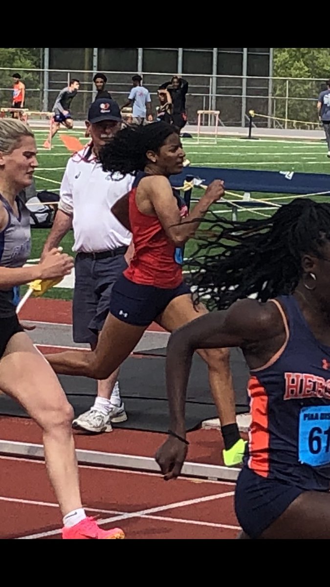 Mileyska Calderon Calderon finishes 10th in the 100 at the District Meet