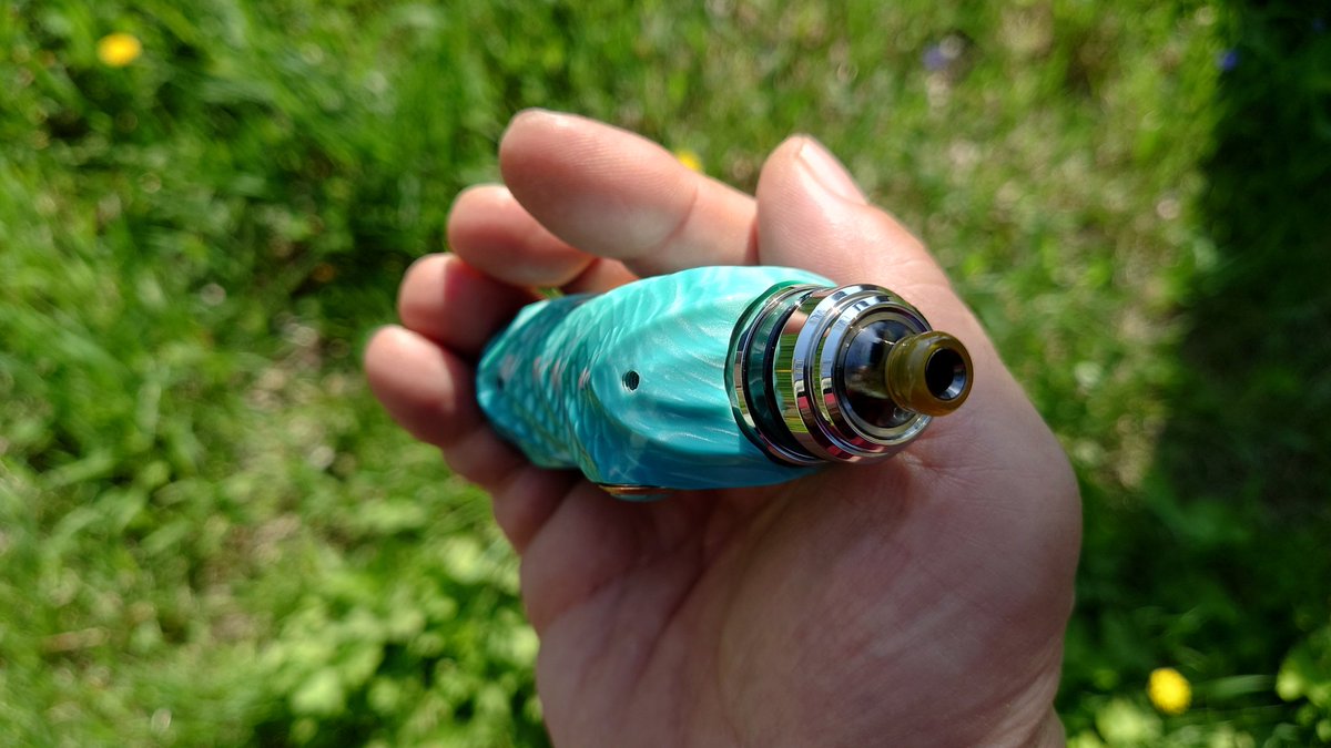 CebrjowHwScHCkj's tweet photo. 皆さんおはよっチェ😆👍今日も宜しくご安全に。🙇💦Diablo Laguna Dragon Juma Side Clip Switch + #Yachtvape #claymorerda + #KoRoMods Fish Eye revival Black😋💦#VAPE #vape好きな人と繋がりたい #VAPE好きと繋がりたい #VAPE初心者 #LovePinoyVapingGear #LowkeyCustoms #iamlowkeycustoms https://t.co/Bk0exKFp9t
