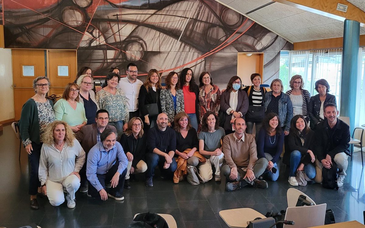 Excel.lent jornada tècnica d’Atenció Integrada Social i Sanitària a Vic, amb els responsables de les experiències AISS d’Osona. Molta feina i molt ben feta; molt de present, i sobretot molt de futur. Moltes felicitats i endavant!!! 💪💪#PGAC #SalutMental