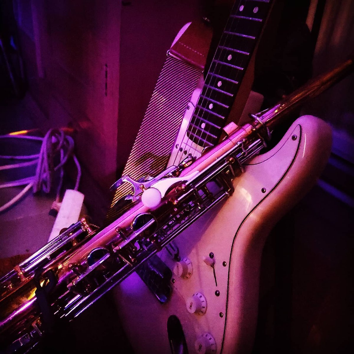 Pujomusic's tweet photo. I can't wait next release.. these babies can be heard on track with bunch of electronic vibes. #music 
Coming out early june. https://t.co/94f75VtVft