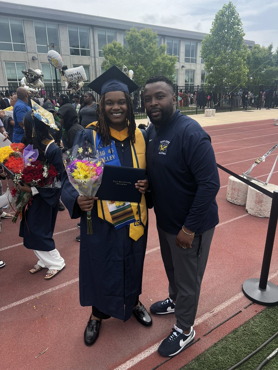 Special shoutout to our graduates 

Mossi Staples
Lex Hamilton 
Jalynda Salley 

We are so proud of you! Go do great things 💙💛 Family forever 

#AyeCoppin
