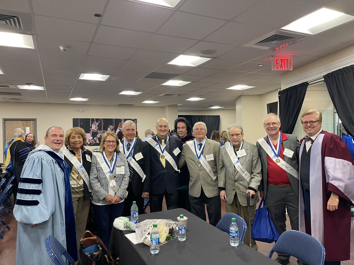 To the <a href="/SCSU/">Southern Connecticut State University 🦉</a> class of 1973 who graduated 50 years ago. Thank you for being part of the celebrations today #SCSU23