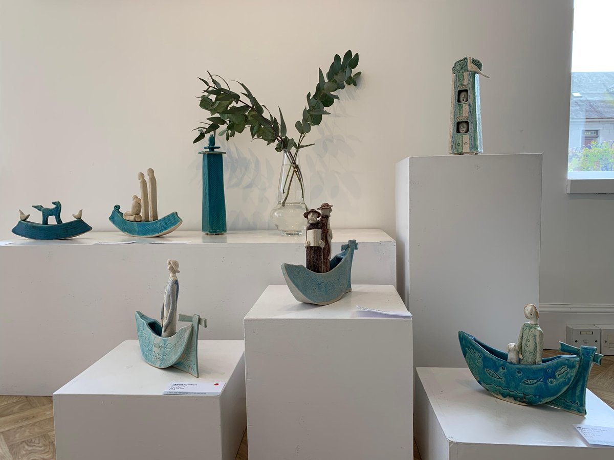 A fantastic selection of work from WENNA CROCKATT to see in the gallery or view online anytime.

We’re open tomorrow from 10am. 

galleryheinzel.com/exhibitions/33…