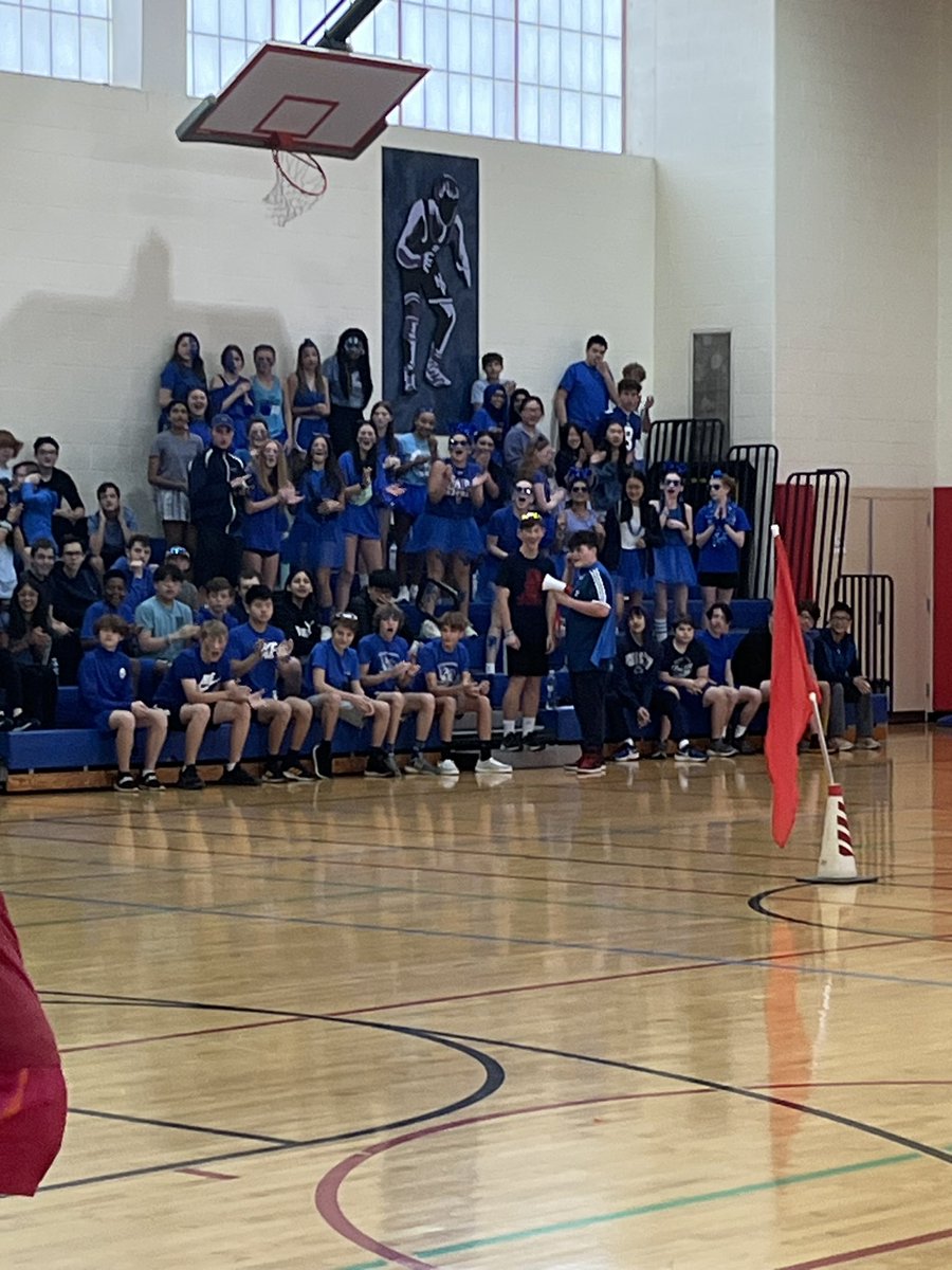Red Team for the win! So glad my last day filling in for <a href="/dgrunmeierNPSD/">Dan Grunmeier</a> as PB’s climate coordinator was Red and Blue day. Always one of my favorite days! 📣