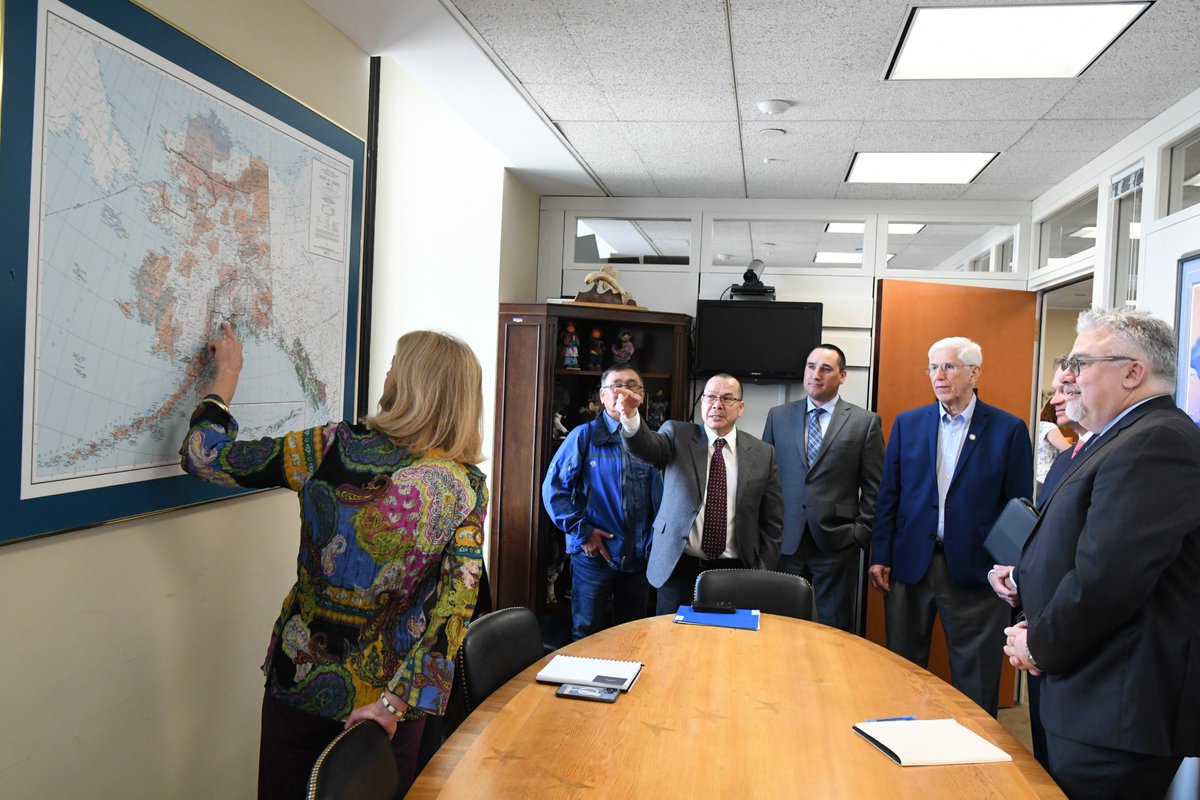 fanniegate2231's tweet photo. #FANNIEGATE #KCA https://t.co/rxKIj8O93s @lisamurkowski: One of the best parts of my job is bringing people together. This week in DC, I introduced some of my friends from Napakiak, Tuntutuliak, Scammon Bay, and Kwigillingok to Amazon representatives wh… https://t.co/P7yGHK8Rmf