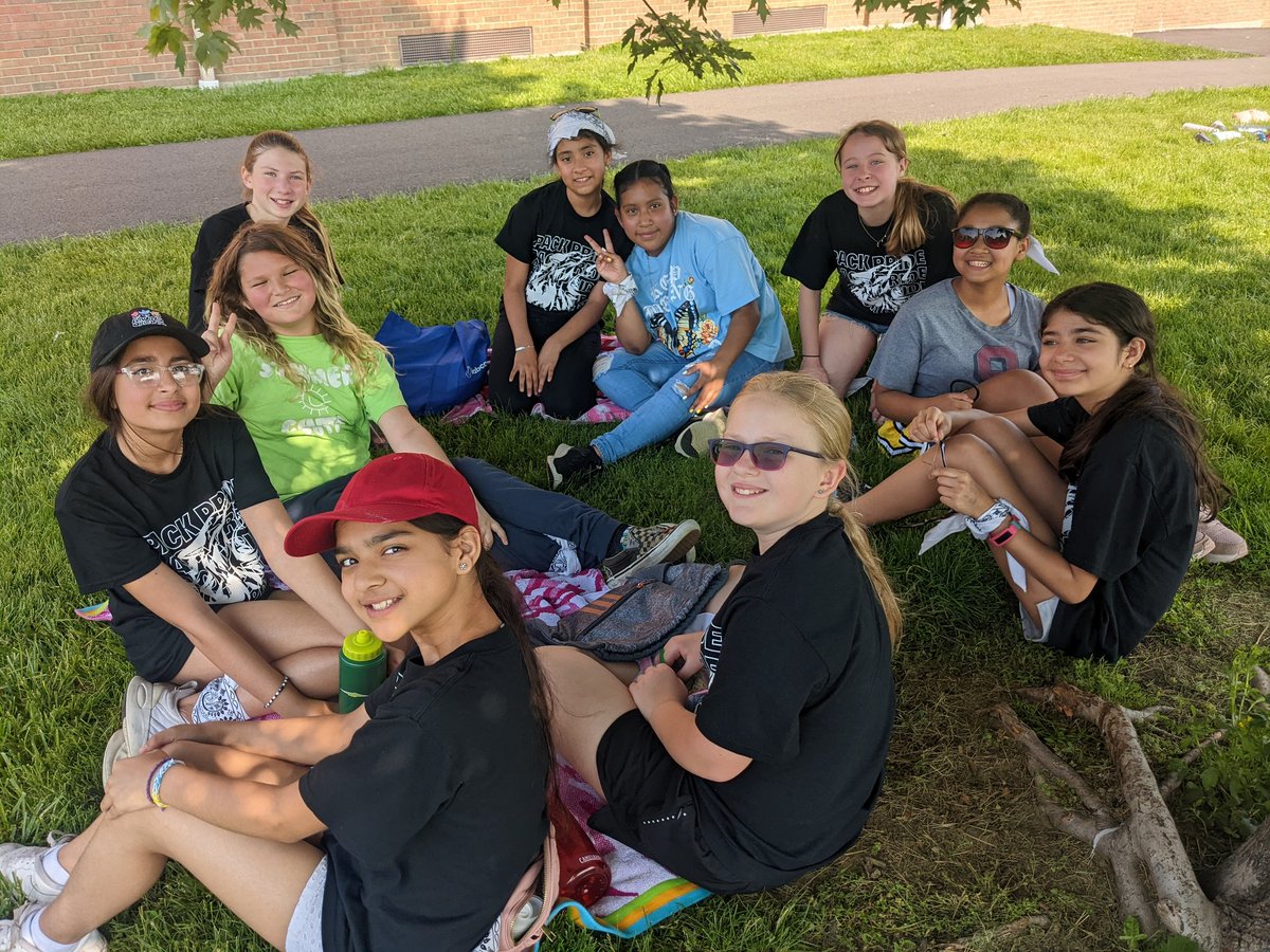 lewickiwolves's tweet image. I am going to miss them. That's all.  #3moredays #packpride