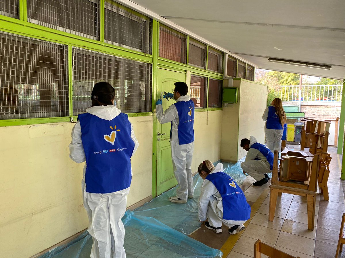 United Way Chile (@unitedway_chile) on Twitter photo Hoy tuvimos el apoyo de un equipo de voluntarios del área de Marketplace de <a href="/Walmart__Chile/">Walmart Chile</a> quienes trabajaron para mejorar el exterior del Jardín Infantil El Despertar en #Maipú📍 Gracias a esto el Jardín cuenta con instalaciones en mejores condiciones como los niños se merecen Hoy tuvimos el apoyo de un equipo de voluntarios del área de Marketplace de <a href="/Walmart__Chile/">Walmart Chile</a> quienes trabajaron para mejorar el exterior del Jardín Infantil El Despertar en #Maipú📍 Gracias a esto el Jardín cuenta con instalaciones en mejores condiciones como los niños se merecen