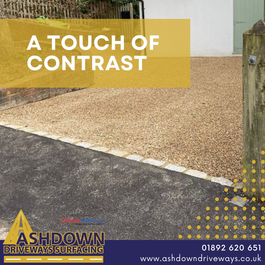 Making the Most of Contrast…

If you use a different and contrasting border to your driveway you can add a touch of style.

It can easily be achieved with a different colour or pattern to define areas or simply to frame the design.