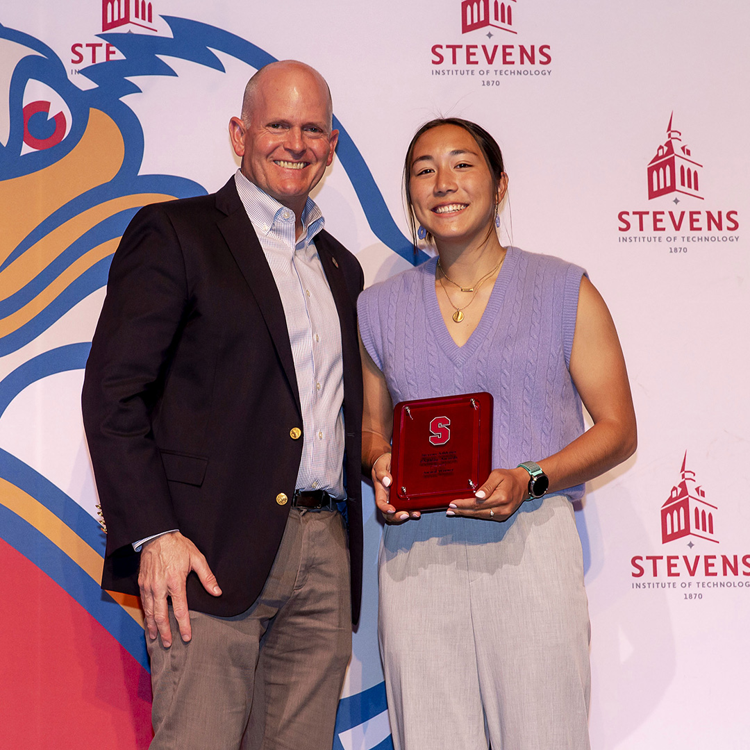 𝐀𝐧 𝐀𝐥𝐥-🌟 𝐀𝐟𝐟𝐚𝐢𝐫

Stevens Athletics hosted its annual #AllRise Awards earlier this week, honoring the top Ducks of the 2022-23 athletic year.

👀 the 🏆: ow.ly/TL6B50OssUa
👀 the 📷: ow.ly/tiyO50OssUb
👀 the 💻: ow.ly/stSR50OssUc

#AllRise #d3sports