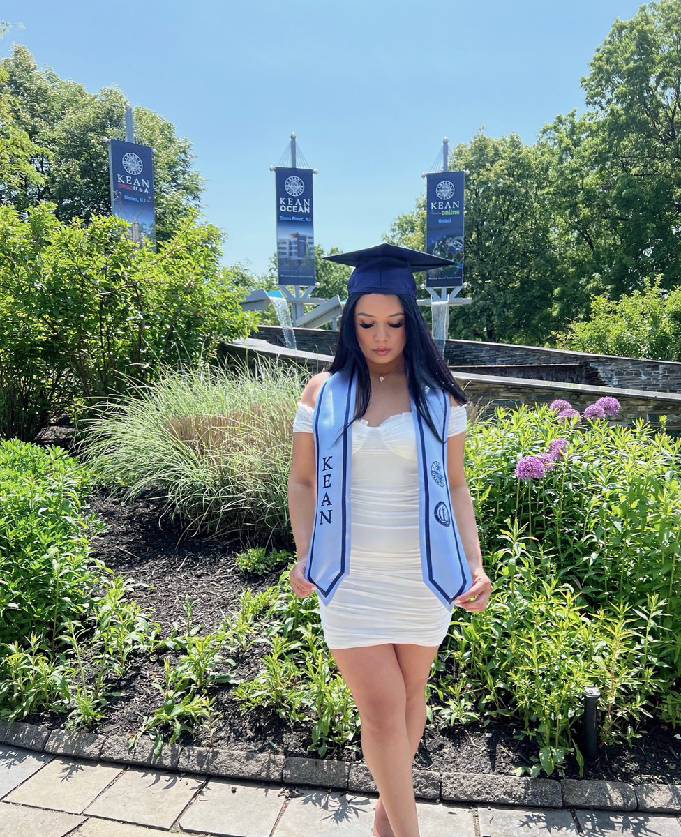 IrahetaAshley's tweet photo. I did it 🎓 #firstgen https://t.co/qSLEb5Pvm1