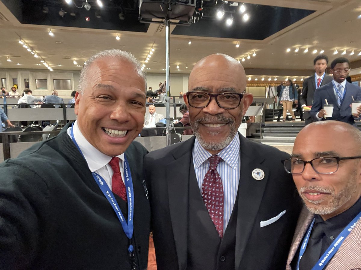 It’s a great day for <a href="/PeekskillMBK/">Peekskill MBK</a>! We are in Albany at the #MBK Symposium. Honored to meet Regents Chancellor Lester W. Young and to have our own Superintendent <a href="/DrMauricio/">Dr. David Mauricio</a> lead a panel discussion at the event. #NYSMBK #KeepingthePromise