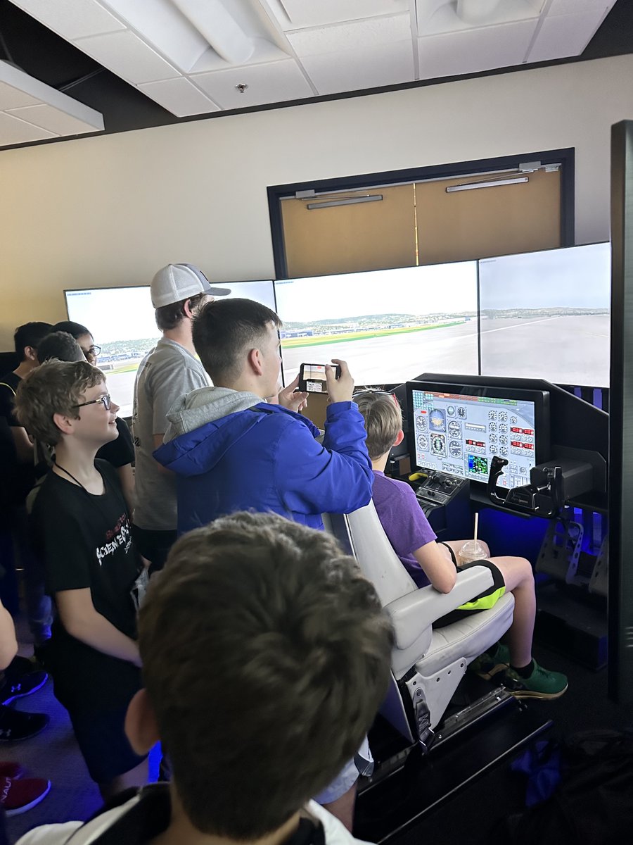 WSUEngineering's tweet photo. It’s been awesome having so many visitors on camps for the national Science Olympiad. 🏆 Our staff and faculty exhibited at the STEM expo and gave tours. We hope all visitors have and are enjoying the event! 💚#scienceolympiad #wichitastate #WSUengineering #discoverWSU https://t.co/o55zRqbZqb