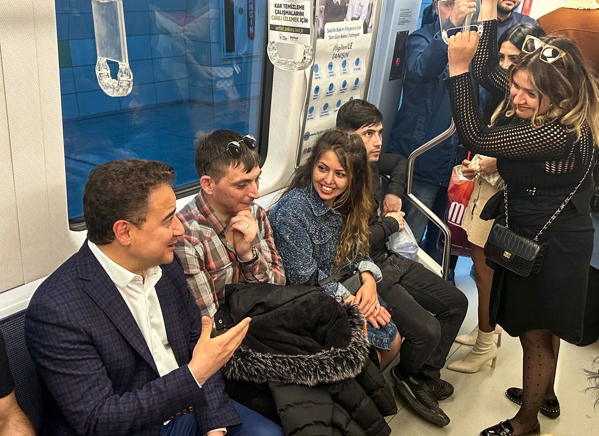 alibabacan's tweet photo. Bugün metroyla Genel Merkezimizden Kızılay'a gittim.

Yüksel Caddesinde gençlerle buluştum. Hepsini 28 Mayıs’ta sandığa, Sayın @kilicdarogluk’na destek olmaya çağırdım.

Bir kere daha genç arkadaşlarımın 19 Mayıs Bayramını kutluyor, bize eşlik edenlere teşekkür ediyorum. https://t.co/W2B53xKWkw