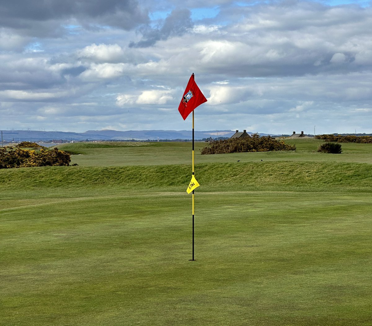 We had a wonderful day at the course this spring. 

#scottishgolfwhiskyandhistoryadventure #linksgolf #whyilovethisgame #golfstagram #instagolf