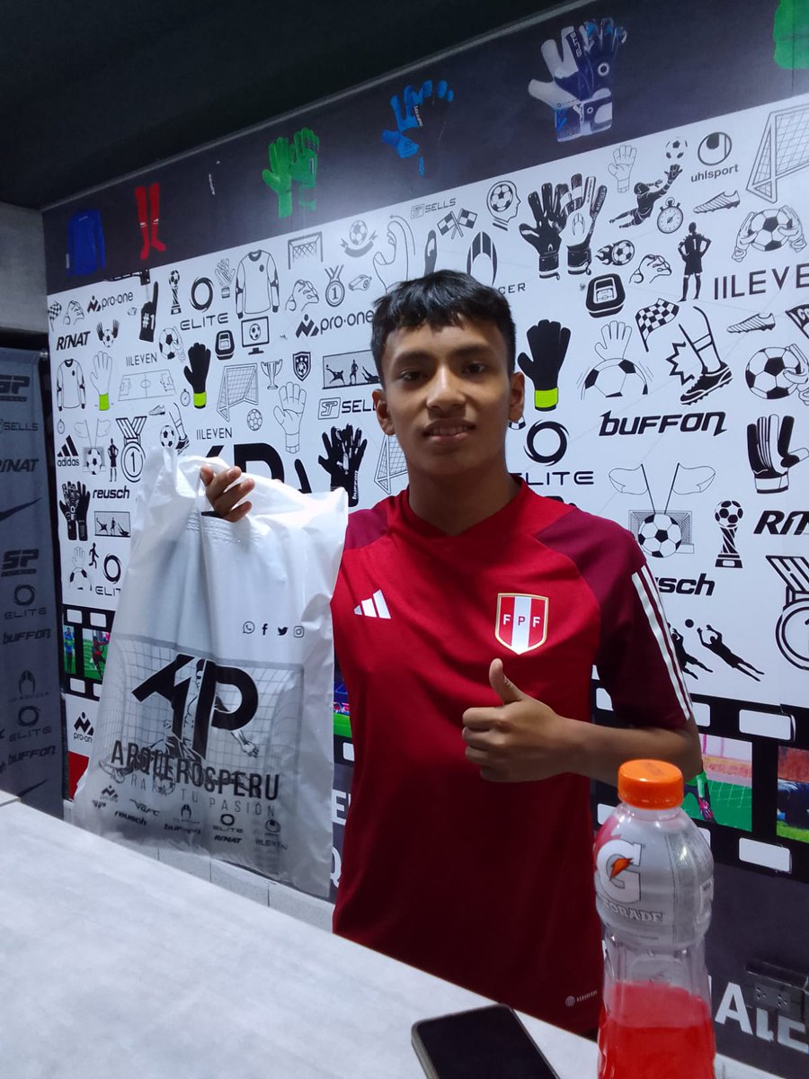 ArquerosPeru's tweet photo. Productos de Calidad para Arqueros.⚽💯
@ArquerosPeru
#arqueros #arquerosperu #melgar #AlianzaLima #liga1 #monumental #partidoperu #partido #peru #calidad https://t.co/yUcthvbPwn